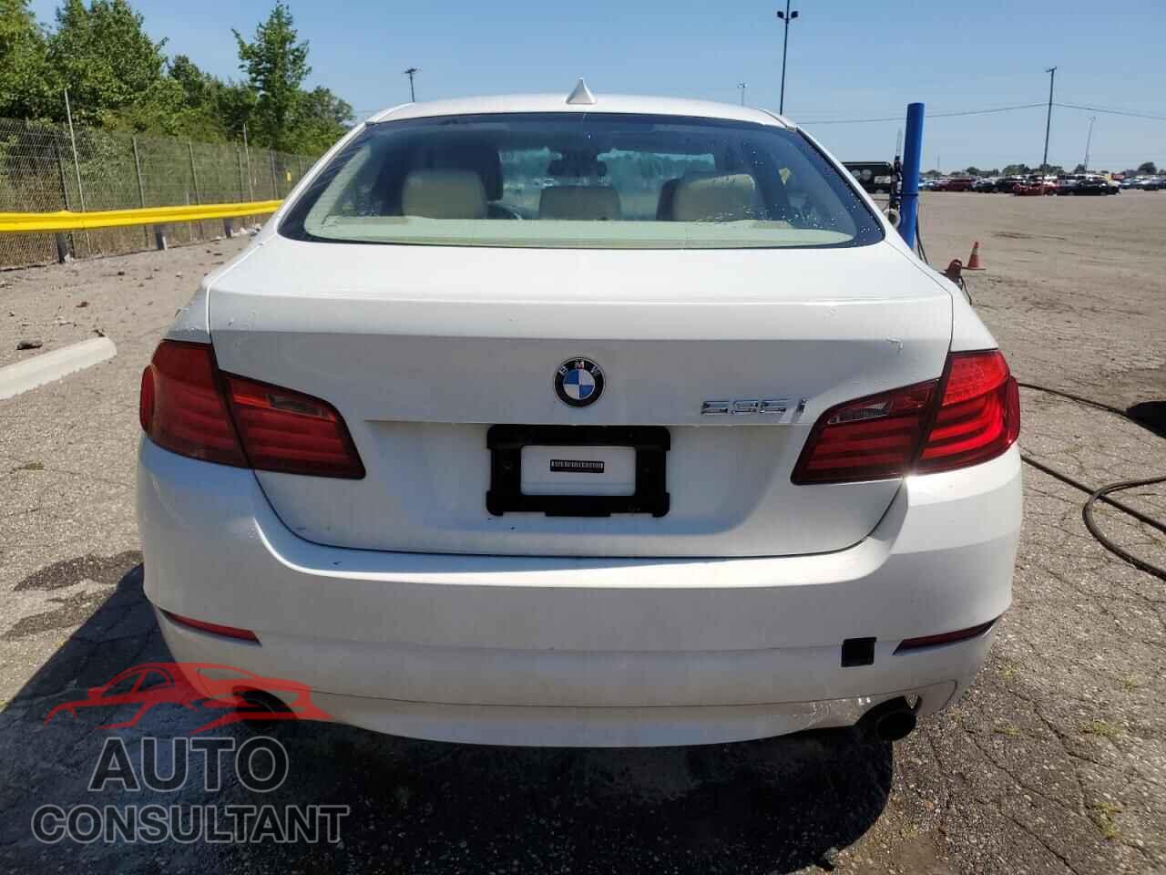 BMW 5 SERIES 2011 - WBAFU7C57BC779099