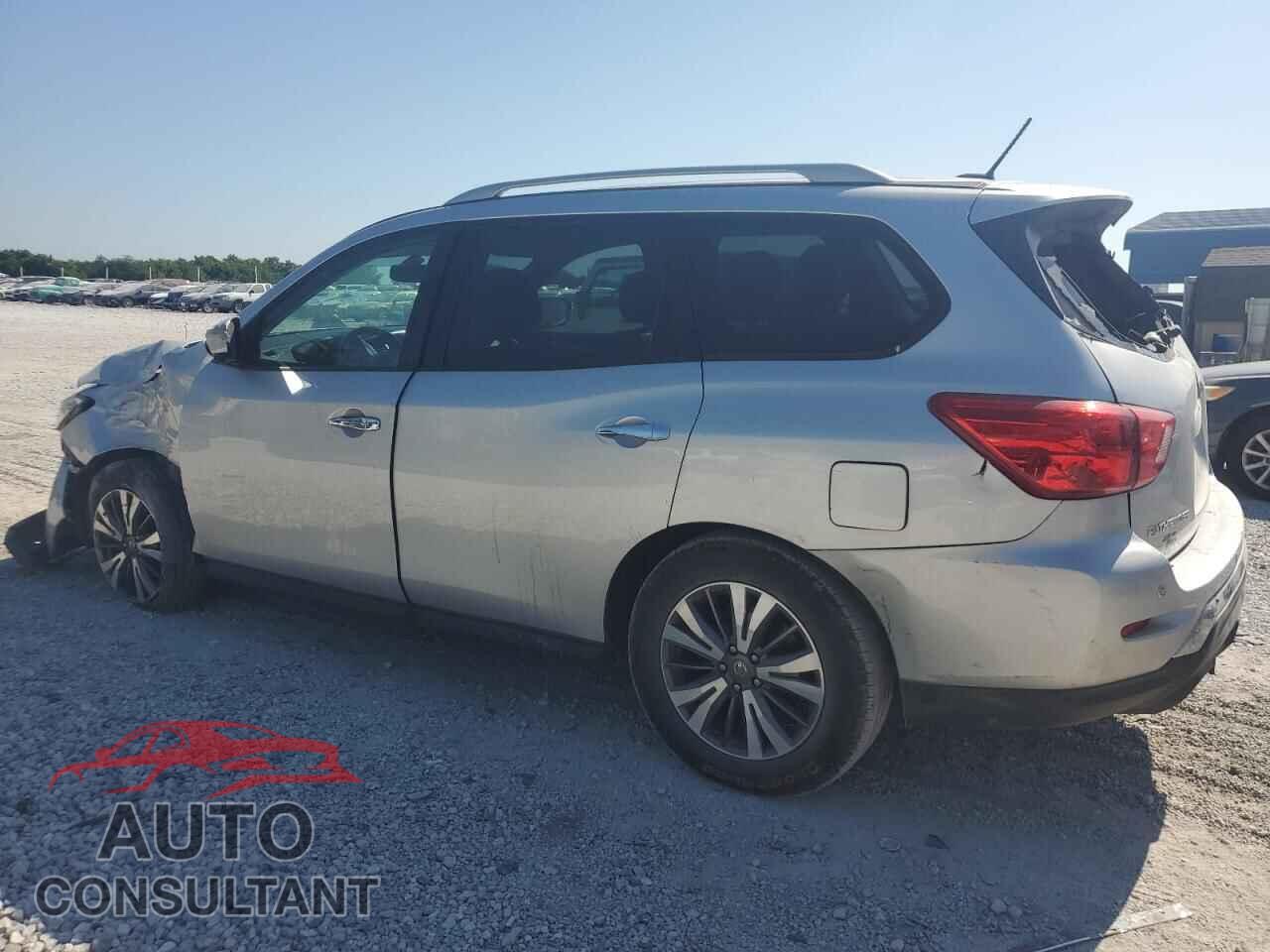 NISSAN PATHFINDER 2017 - 5N1DR2MM5HC679771