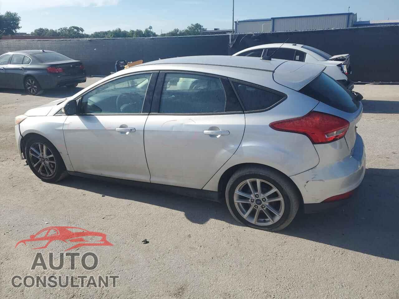 FORD FOCUS 2016 - 1FADP3K20GL359456