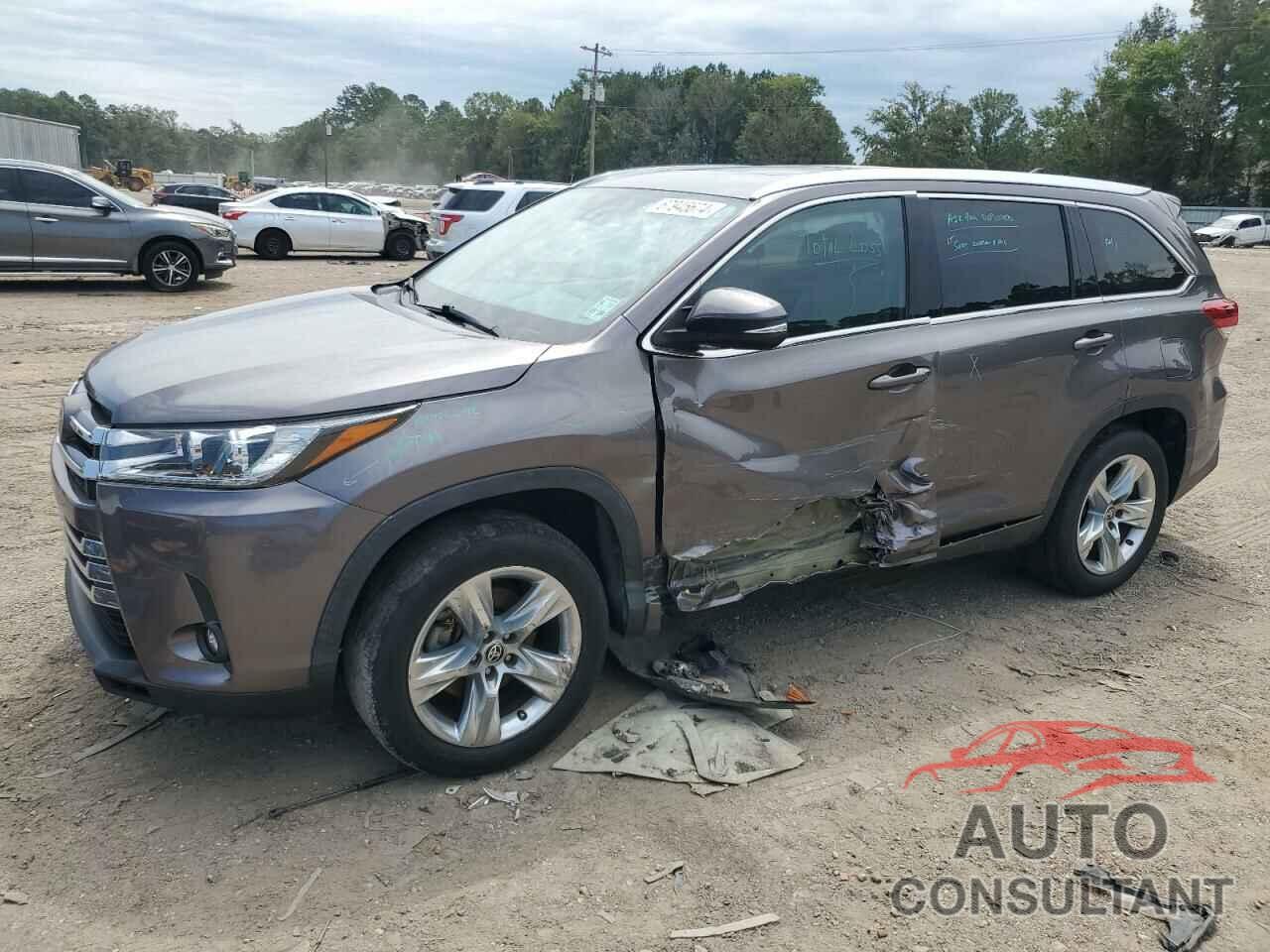 TOYOTA HIGHLANDER 2019 - 5TDYZRFH0KS369435