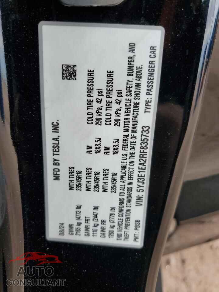 TESLA MODEL 3 2024 - 5YJ3E1EA2RF835733
