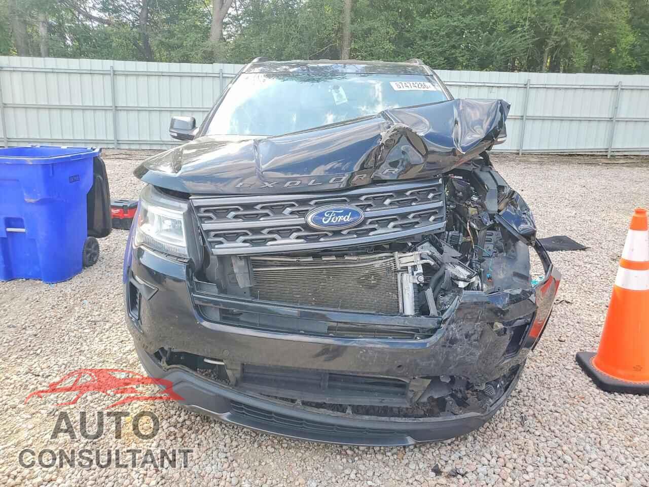 FORD EXPLORER 2018 - 1FM5K7D8XJGA62809
