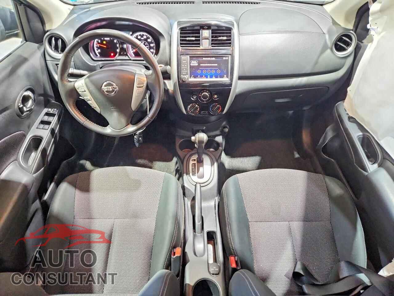 NISSAN VERSA 2019 - 3N1CN7AP3KL800965