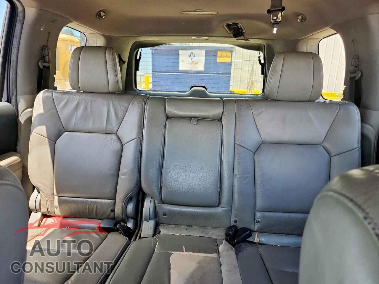 HONDA PILOT 2014 - 5FNYF3H68EB022011