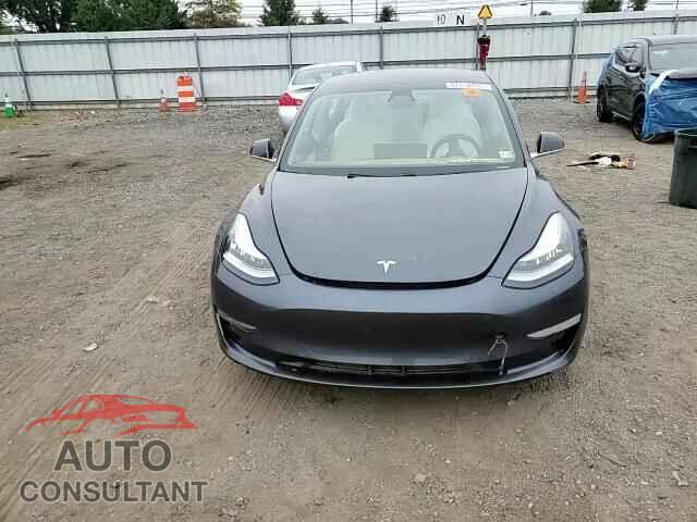 TESLA MODEL 3 2019 - 5YJ3E1EB7KF390775