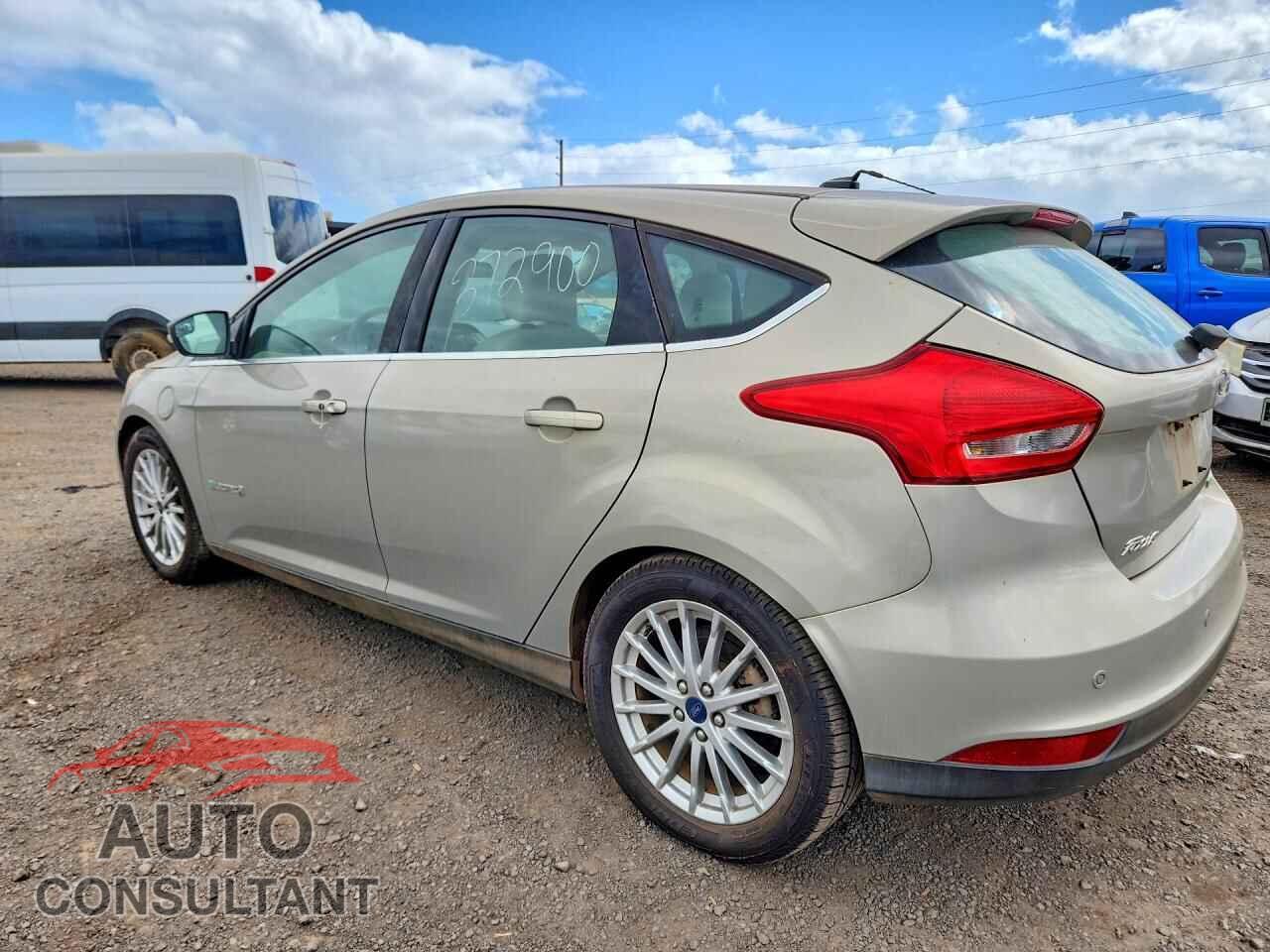 FORD FOCUS 2016 - 1FADP3R44GL372900