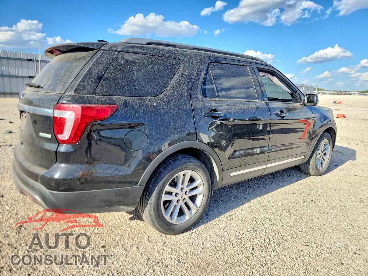 FORD EXPLORER 2017 - 1FM5K7DH3HGD53579