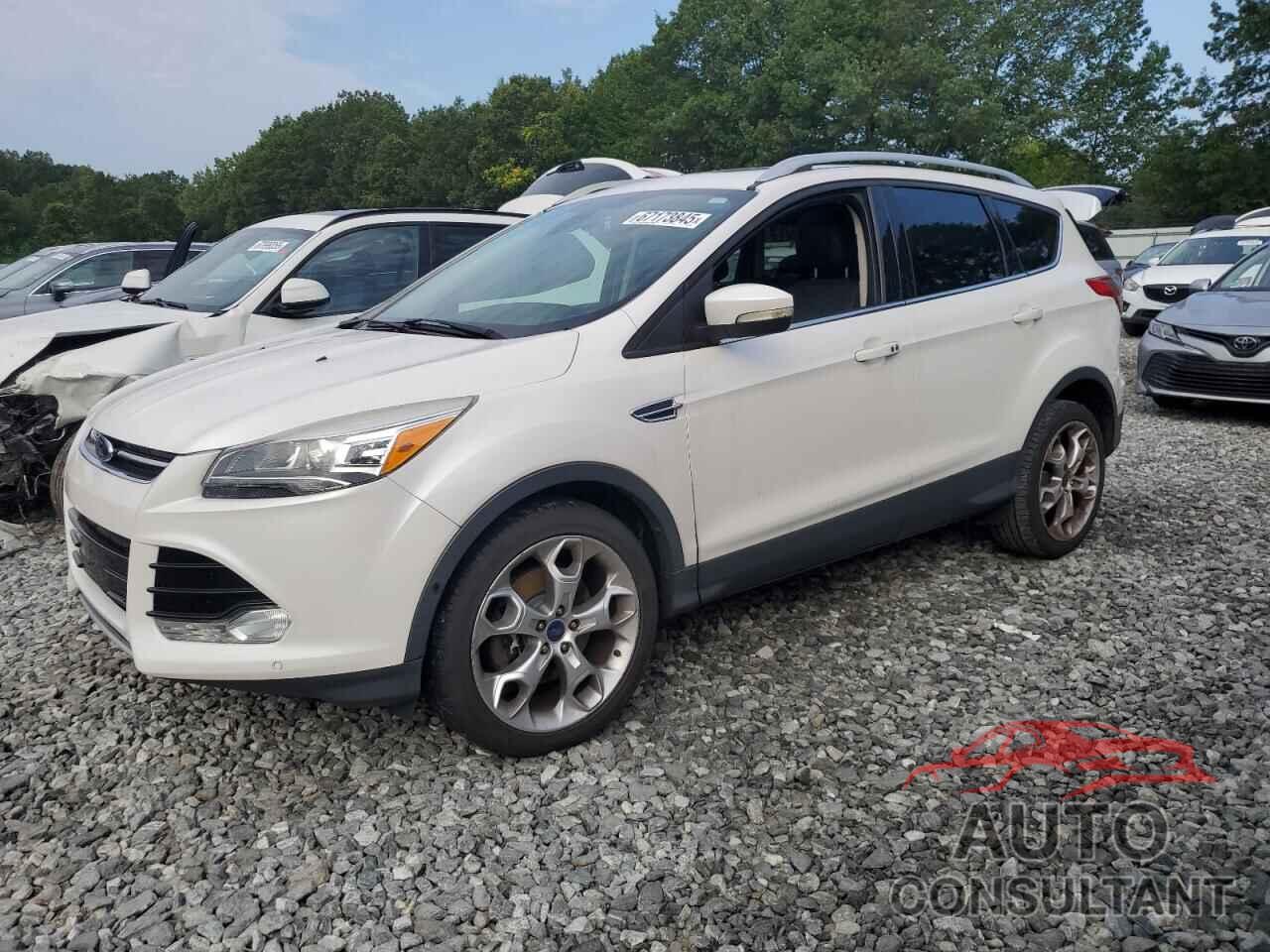 FORD ESCAPE 2015 - 1FMCU9J92FUA55520