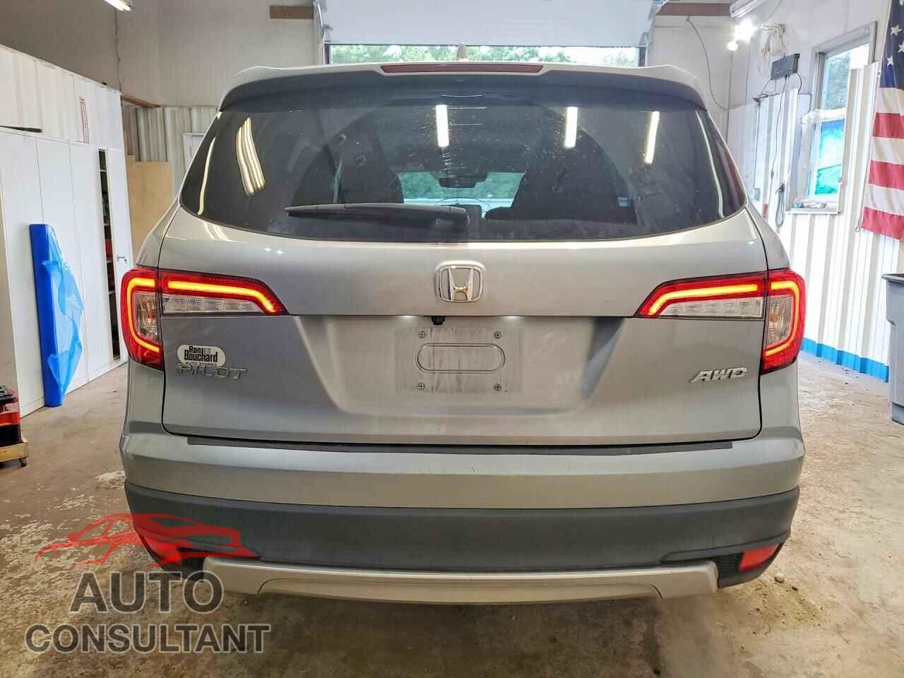 HONDA PILOT 2019 - 5FNYF6H56KB100306
