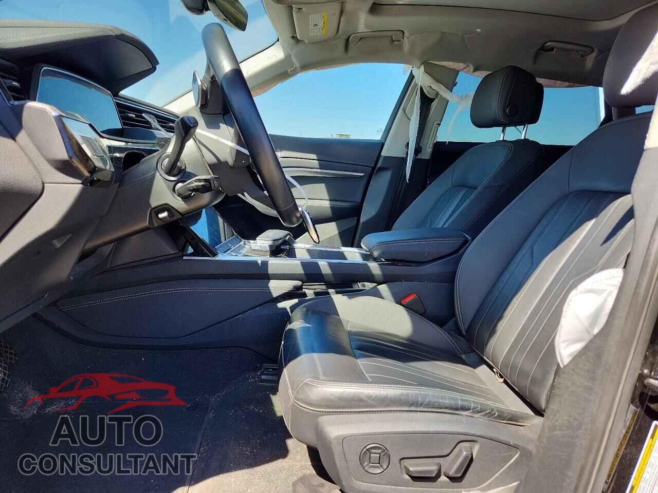 AUDI E-TRON 2021 - WA1AAAGE8MB022373