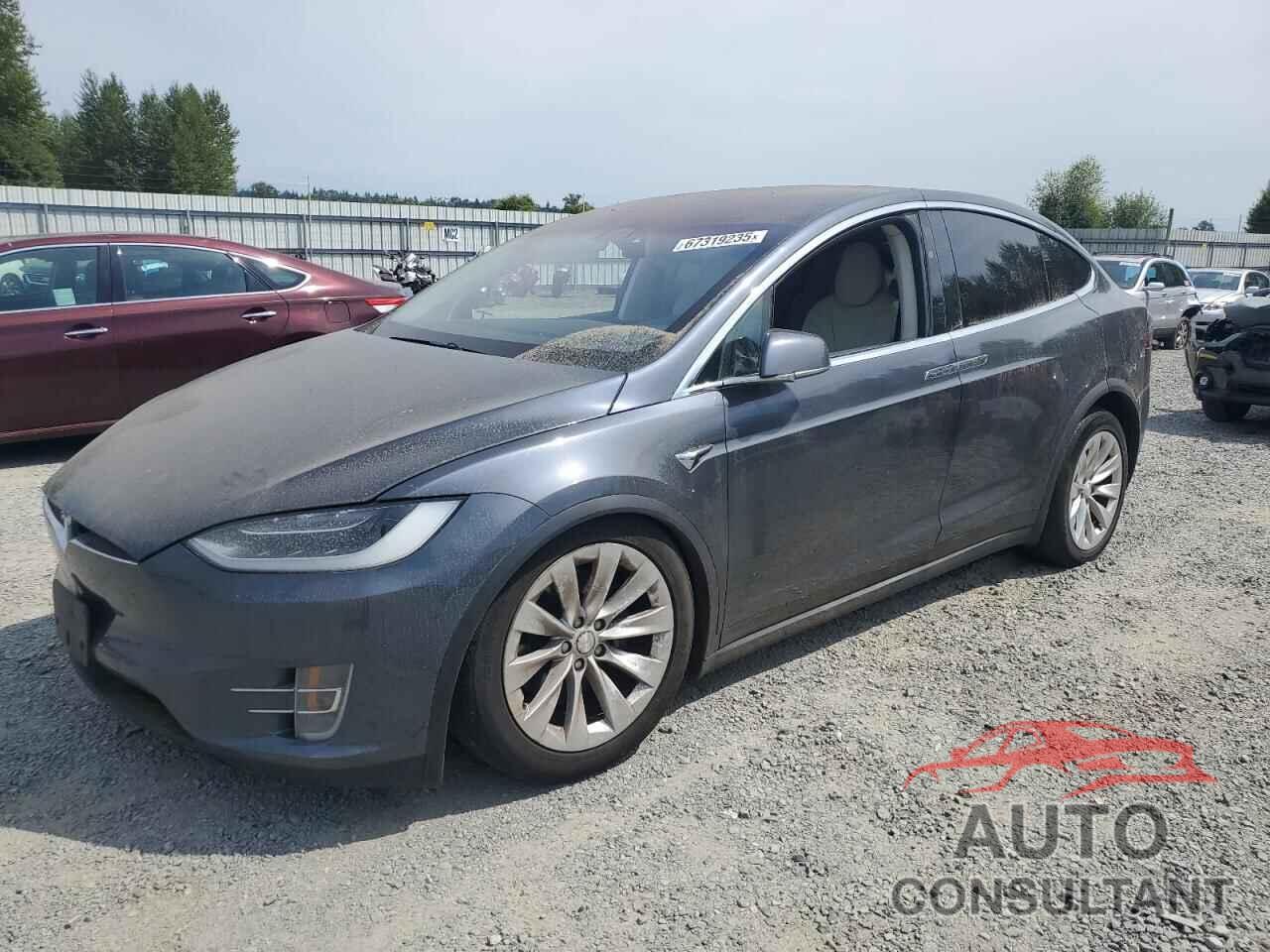 TESLA MODEL X 2017 - 5YJXCDE20HF068304
