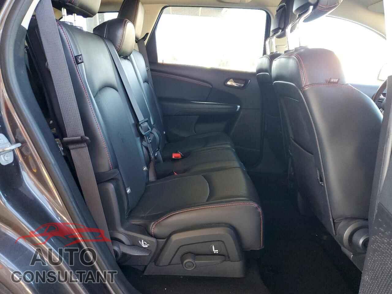 DODGE JOURNEY 2019 - 3C4PDDEG3KT774684