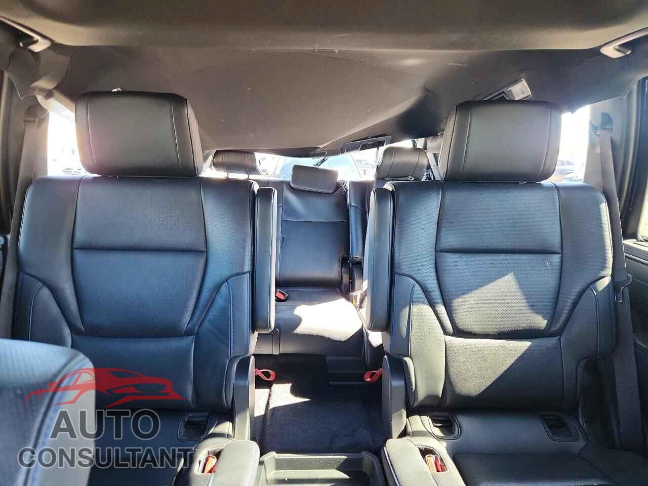 TOYOTA SEQUOIA 2023 - 7SVAAABA9PX006979