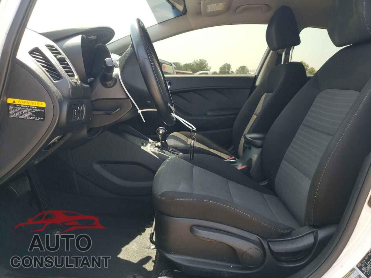 KIA FORTE 2017 - 3KPFL4A79HE037510