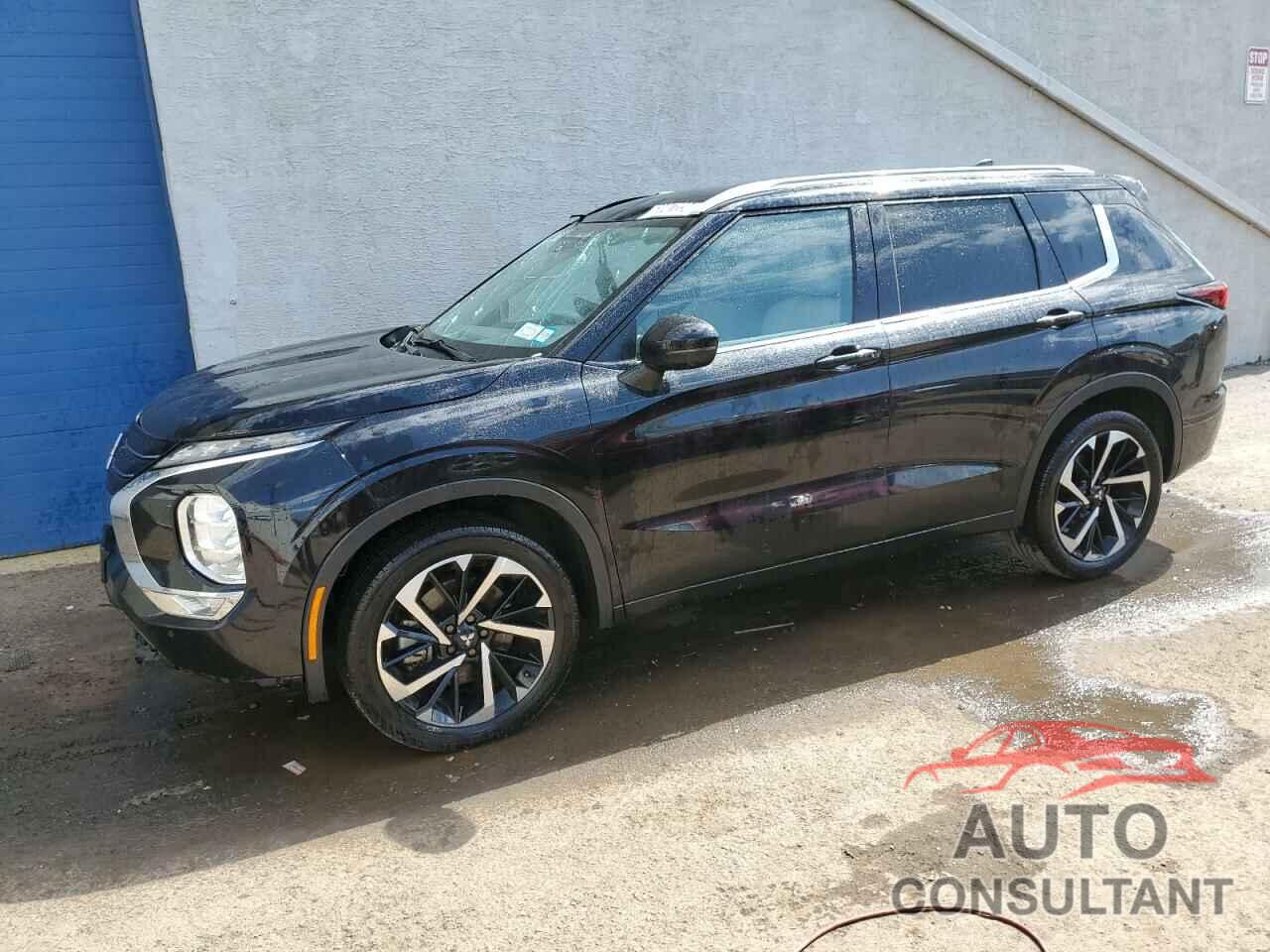 MITSUBISHI OUTLANDER 2023 - JA4J3VA87PZ038533