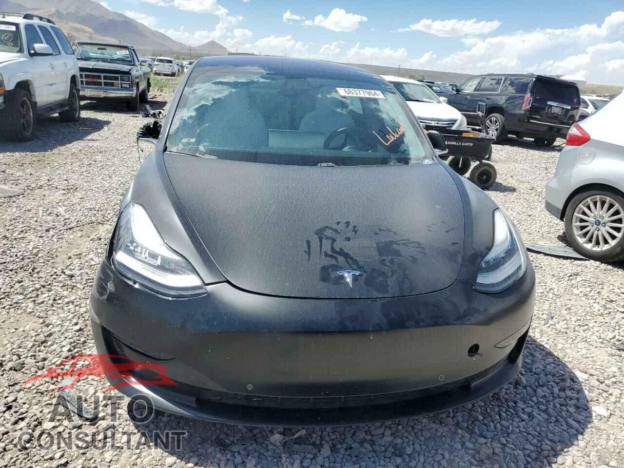 TESLA MODEL 3 2018 - 5YJ3E1EB1JF097016