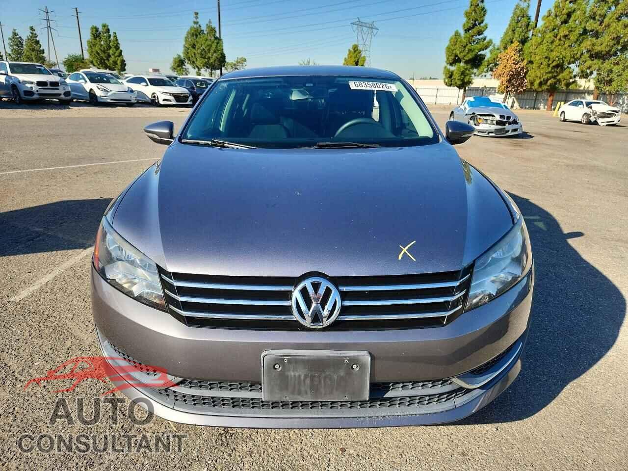 VOLKSWAGEN PASSAT 2012 - 1VWAP7A38CC014746