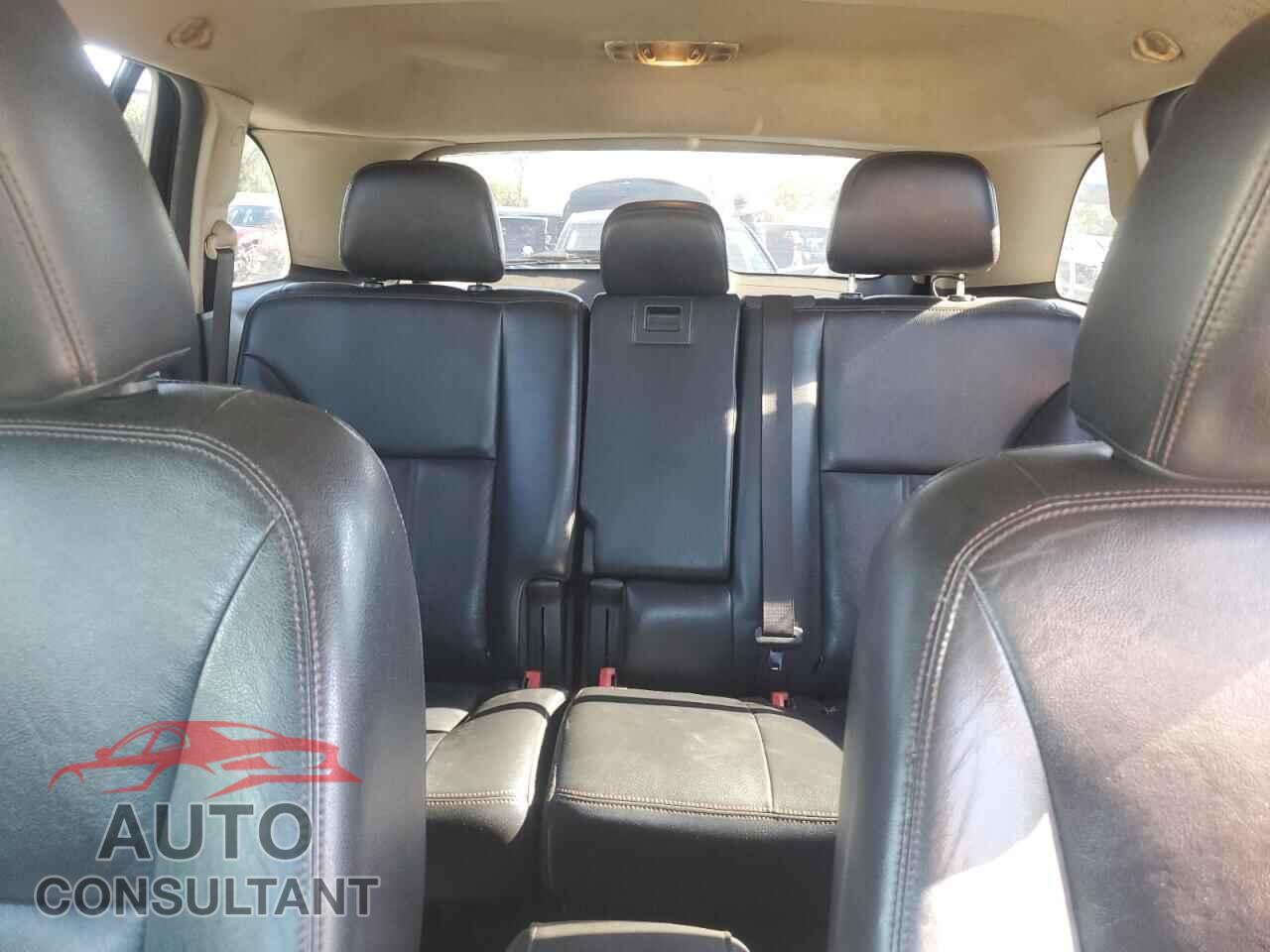FORD EDGE 2011 - 2FMDK3JC5BBA11711
