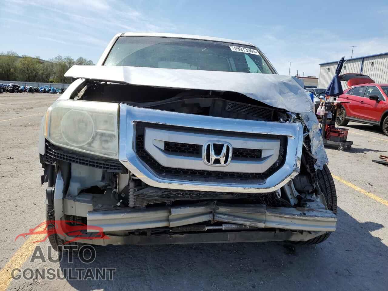 HONDA PILOT 2009 - 5FNYF48299B025895