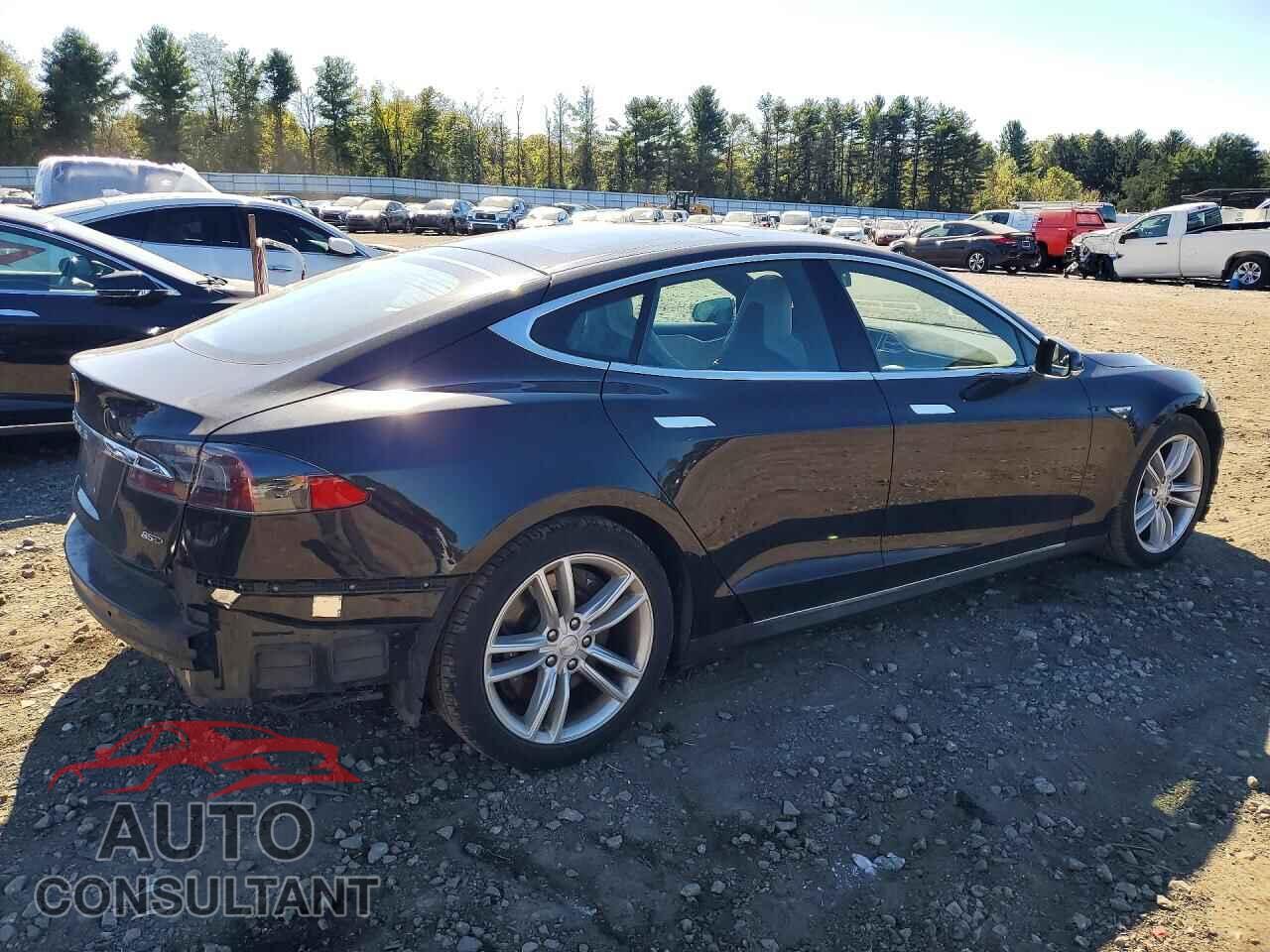 TESLA MODEL S 2015 - 5YJSA1E25FF108551