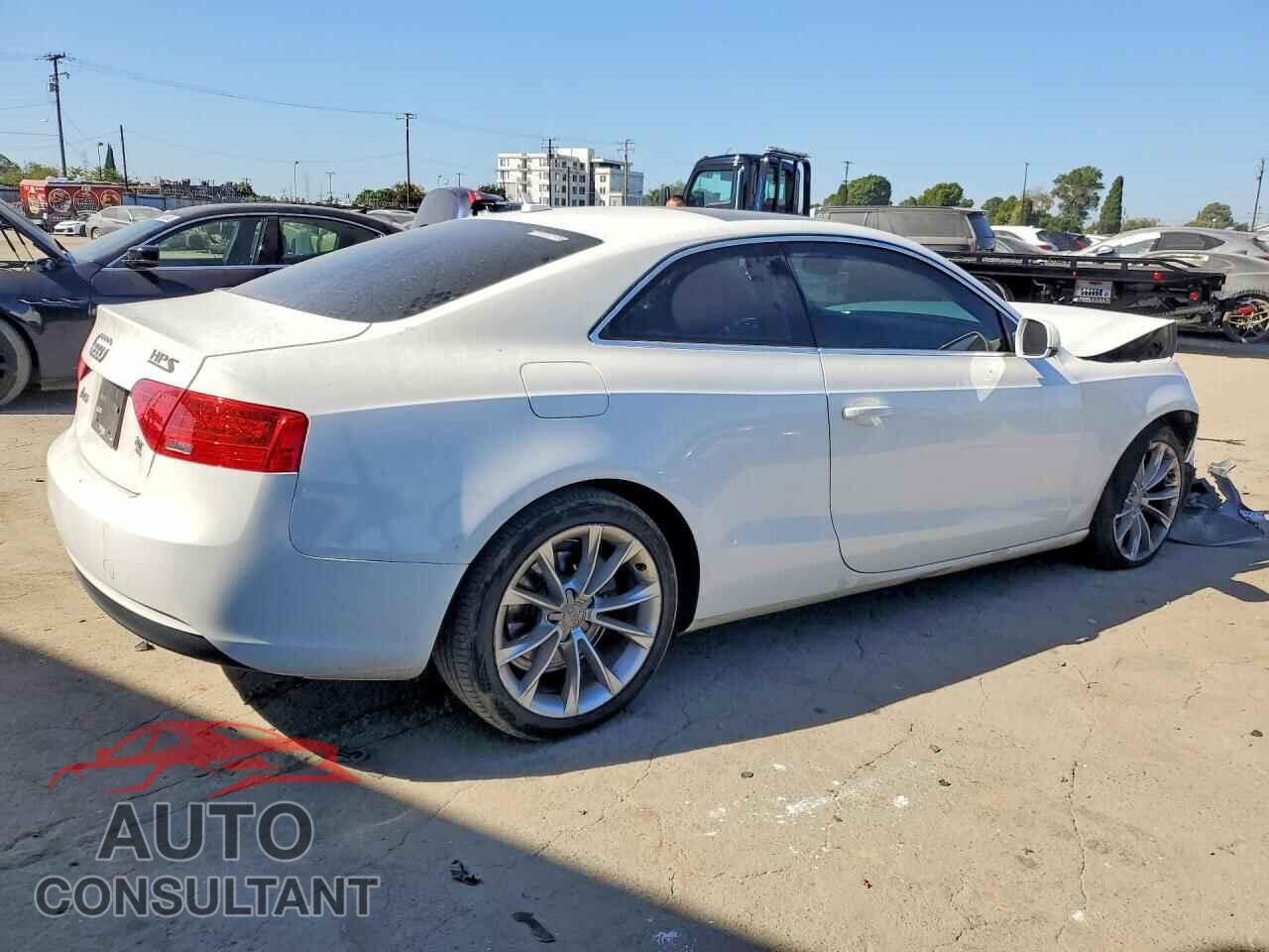 AUDI A5 2014 - WAUCFAFR0EA053111