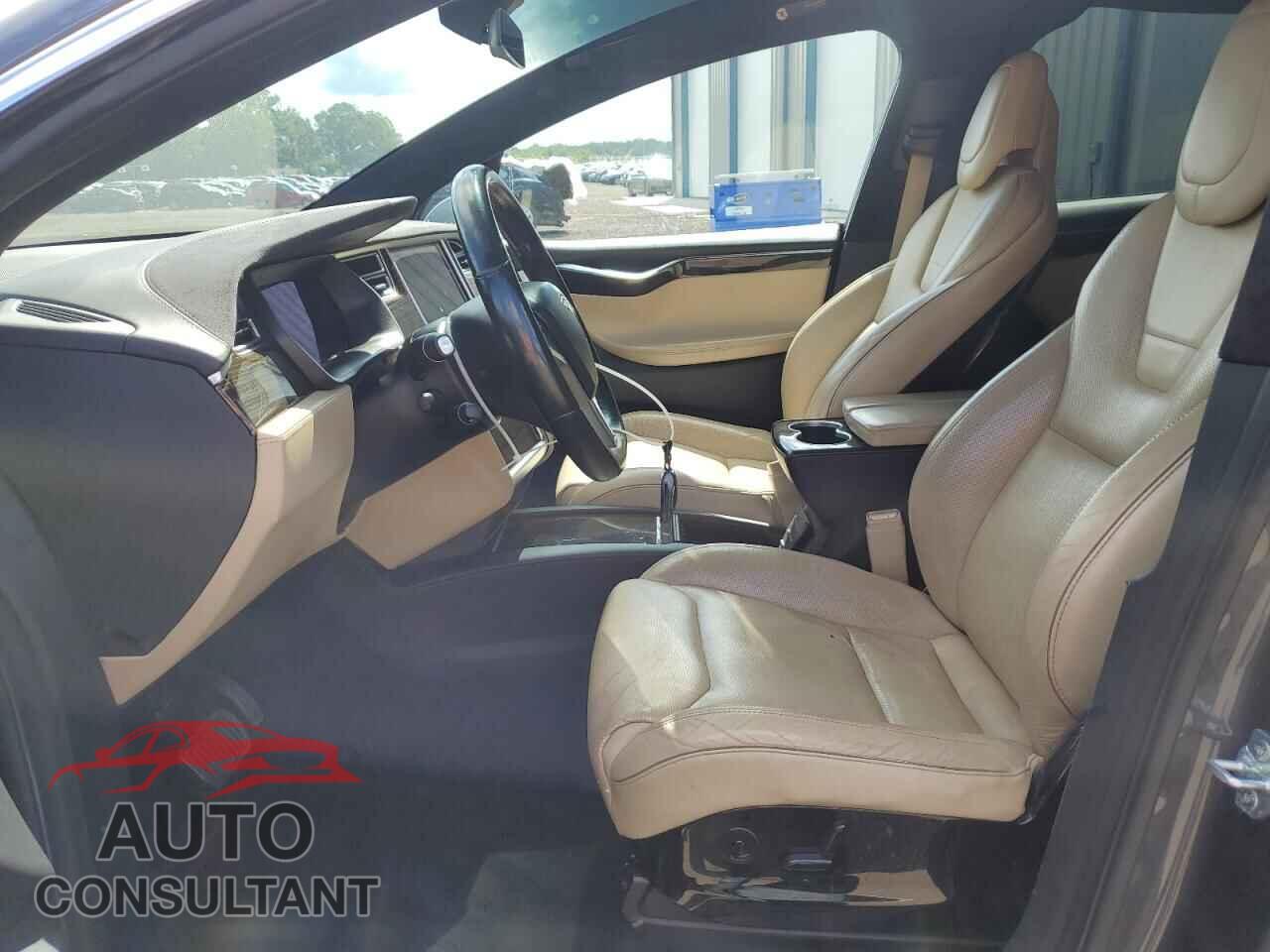 TESLA MODEL X 2016 - 5YJXCBE28GF005115
