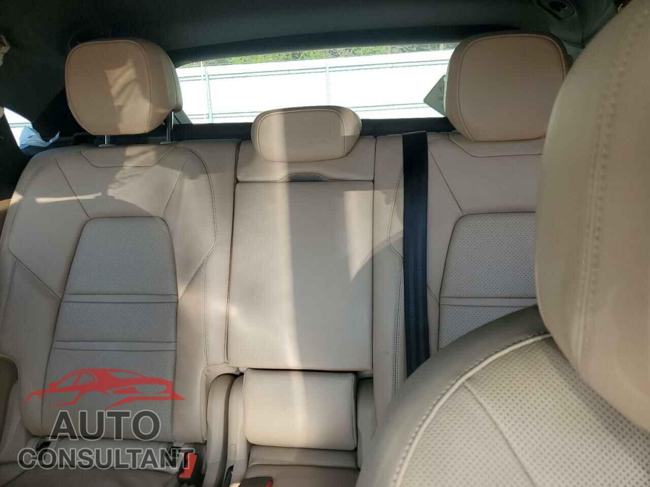 PORSCHE CAYENNE 2019 - WP1AA2AY3KDA09030