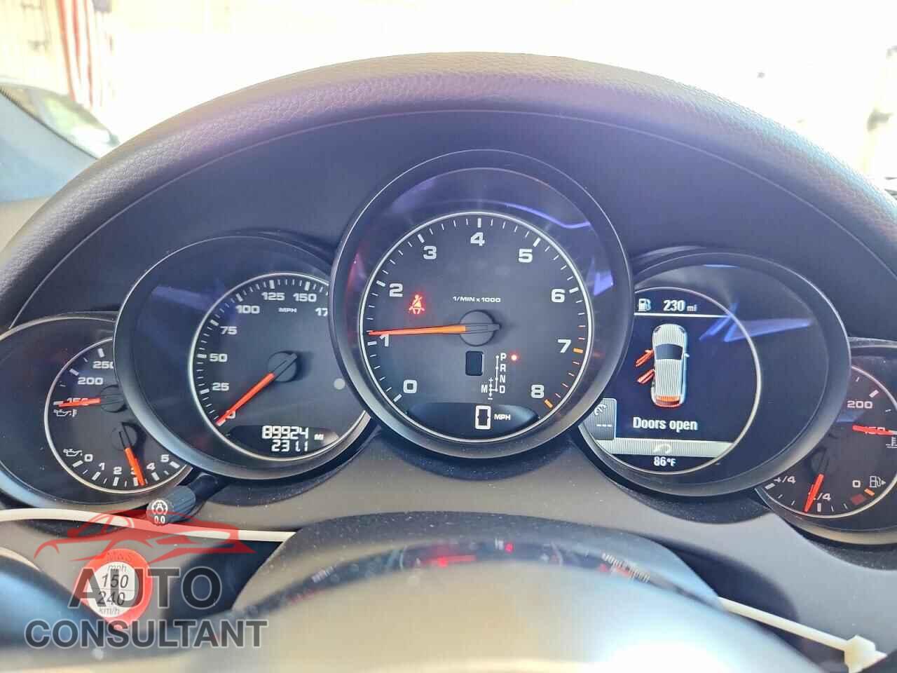 PORSCHE CAYENNE 2016 - WP1AA2A22GKA11821