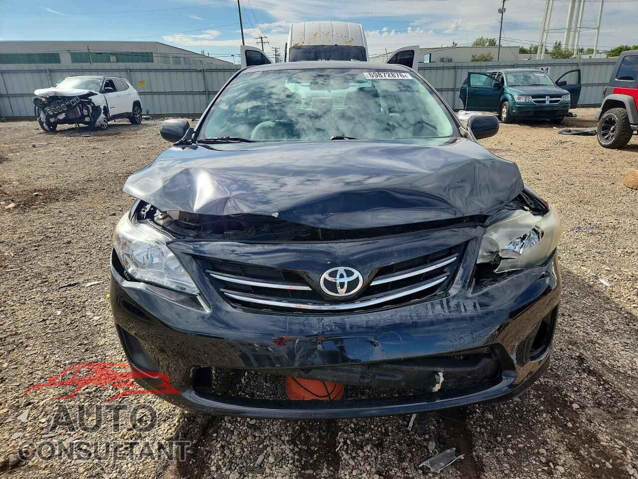TOYOTA COROLLA 2013 - 2T1BU4EE2DC963857
