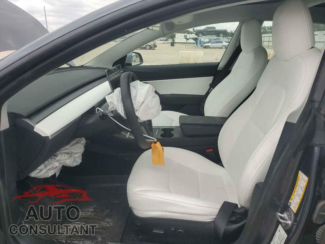 TESLA MODEL 3 2021 - 5YJ3E1EA5MF871196
