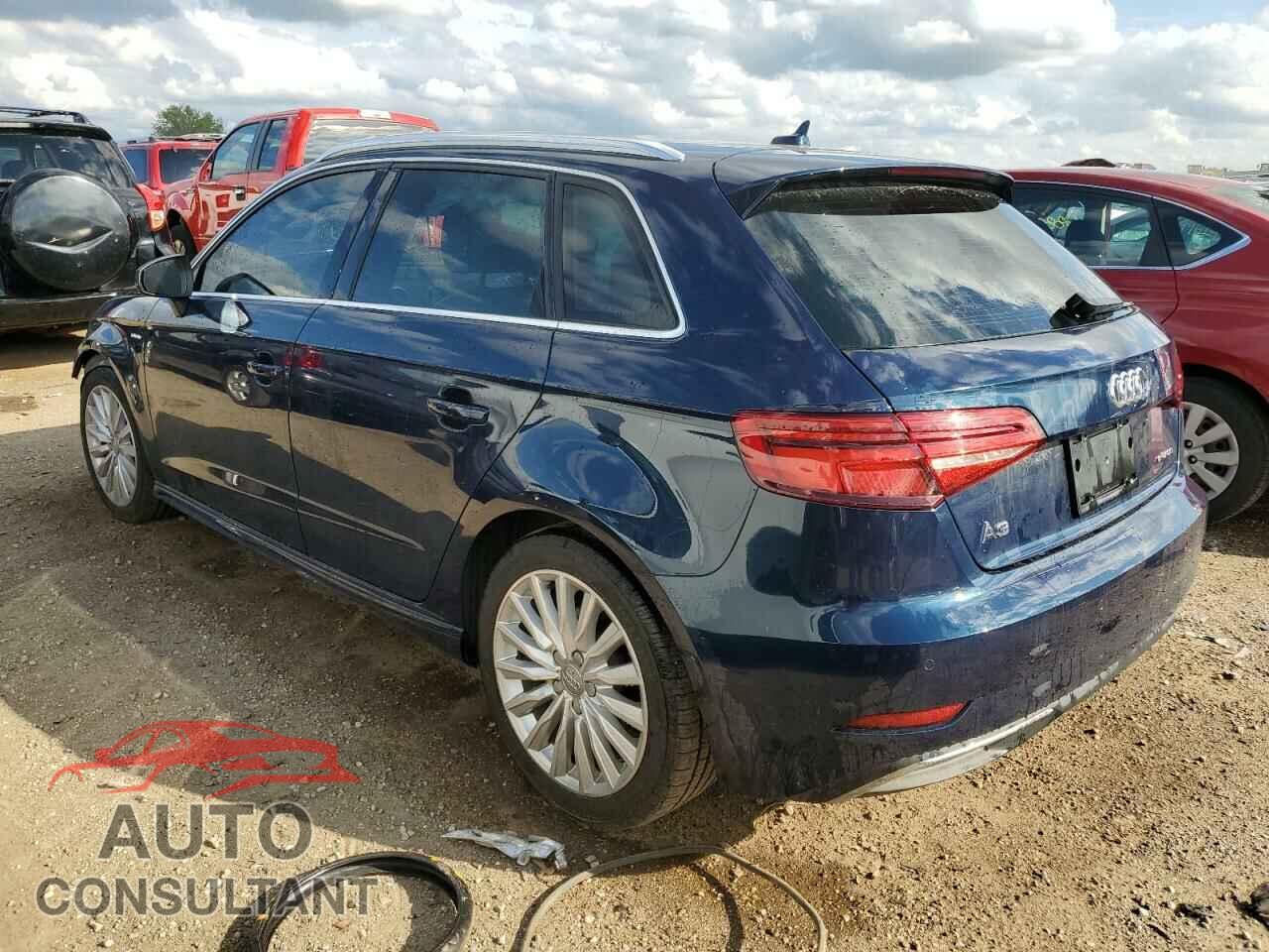 AUDI A3 2017 - WAUTPBFF0HA134106