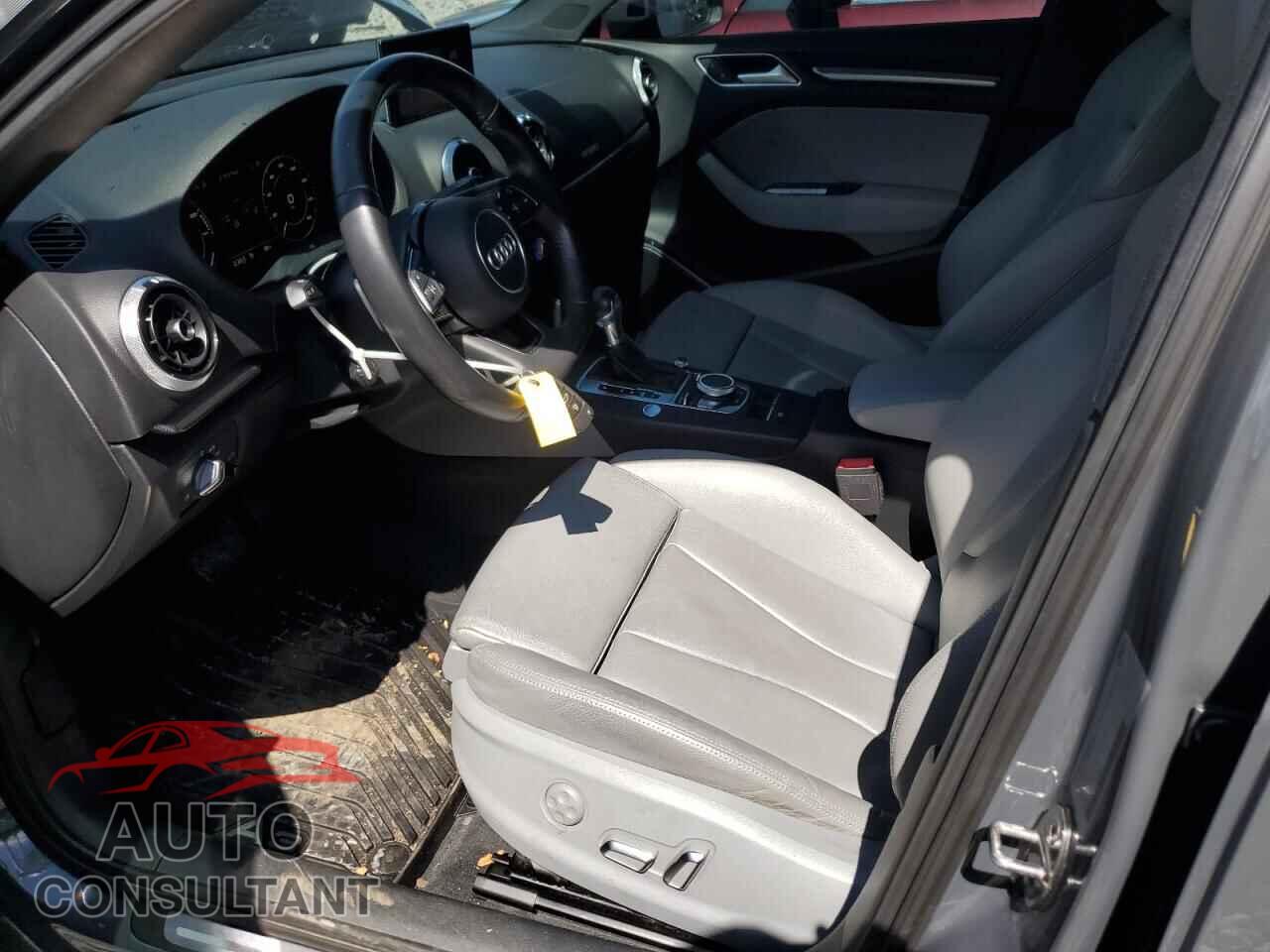 AUDI A3 2017 - WAUTPBFF3HA090571