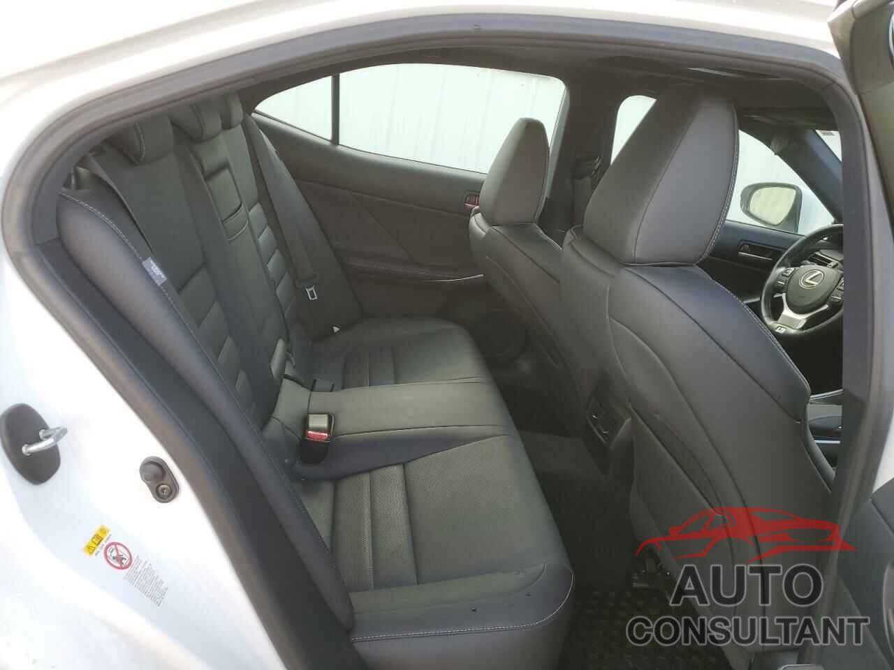 LEXUS IS 2017 - JTHCM1D27H5016695