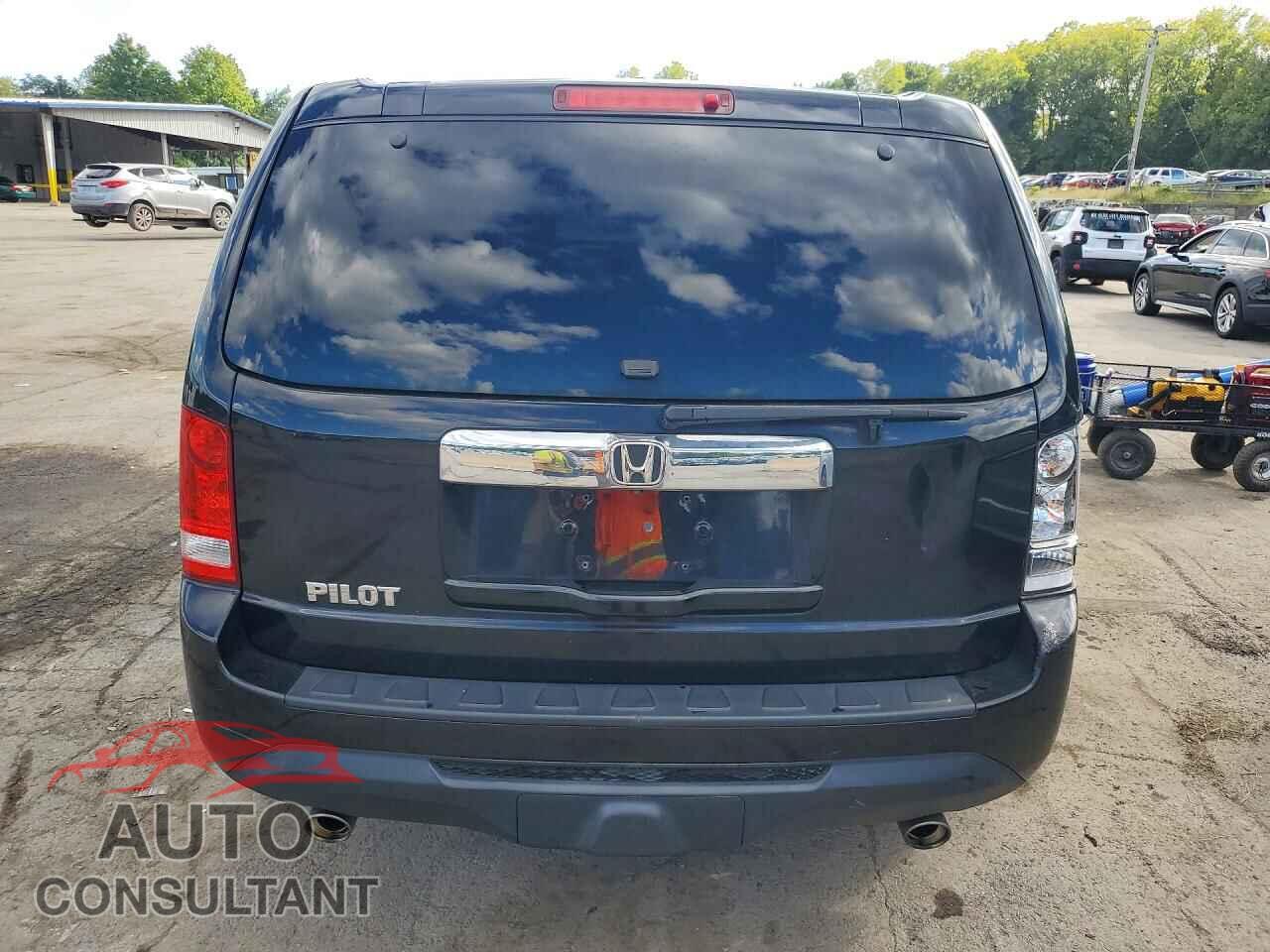 HONDA PILOT 2015 - 5FNYF3H53FB013726