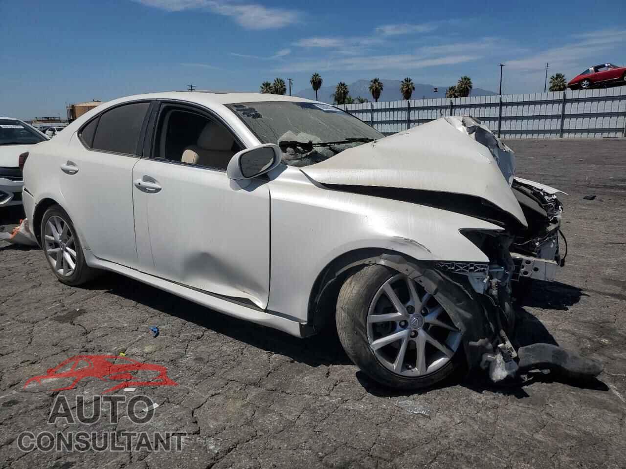 LEXUS IS 2011 - JTHBF5C28B5150606