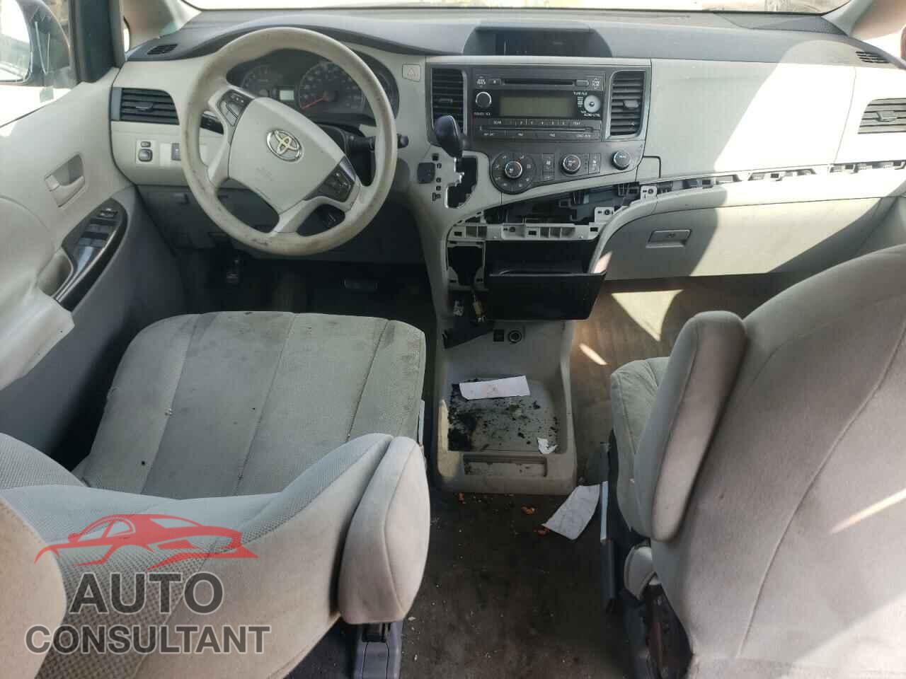 TOYOTA SIENNA 2011 - 5TDKA3DC4BS007741