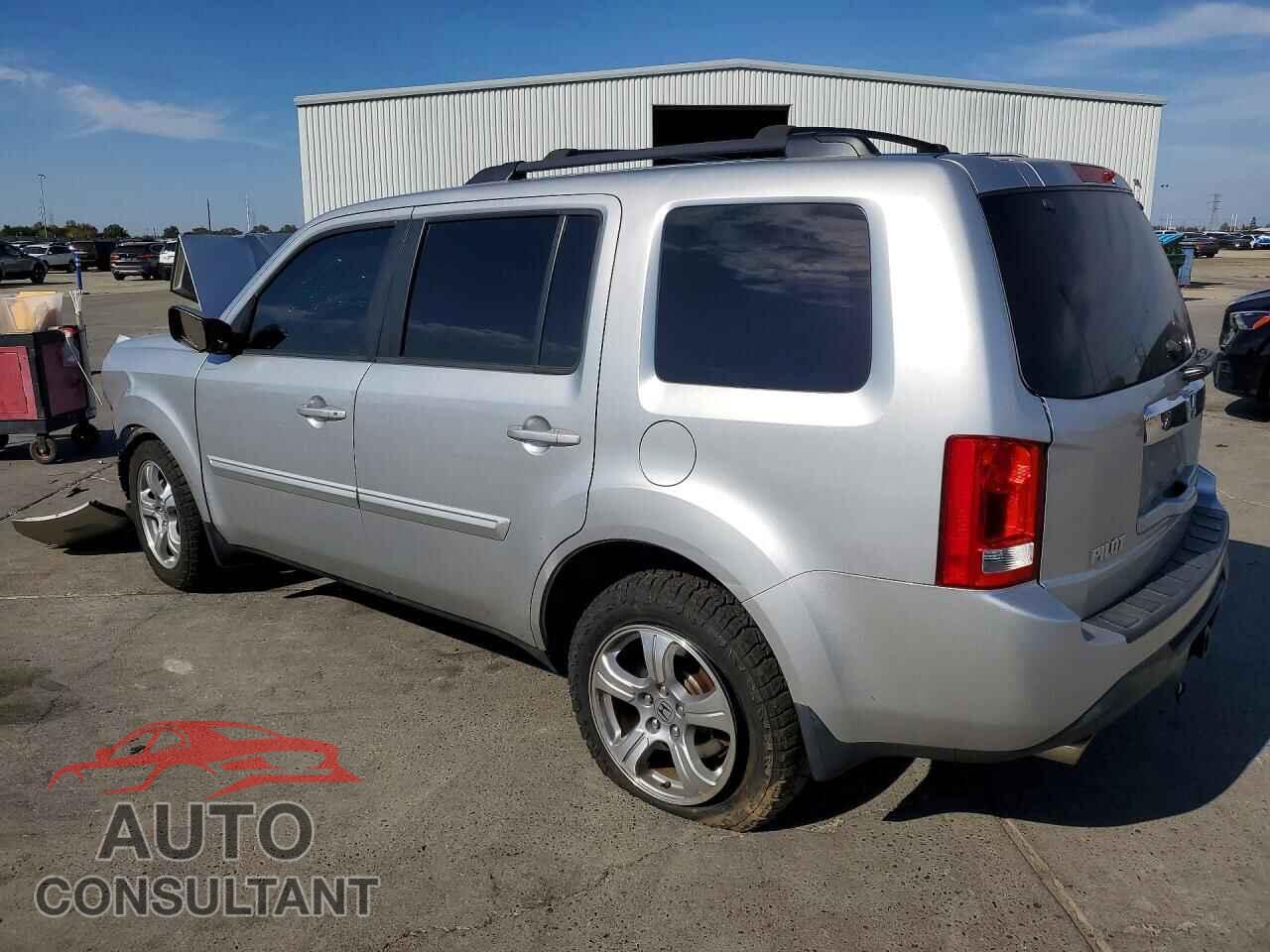 HONDA PILOT 2013 - 5FNYF4H57DB006846