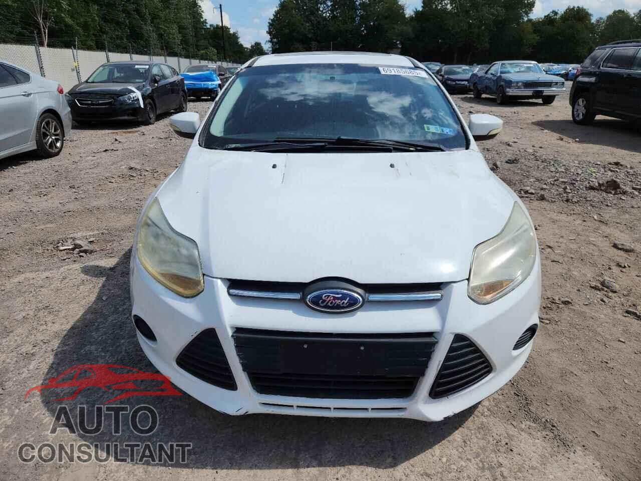 FORD FOCUS 2014 - 1FADP3F23EL301137