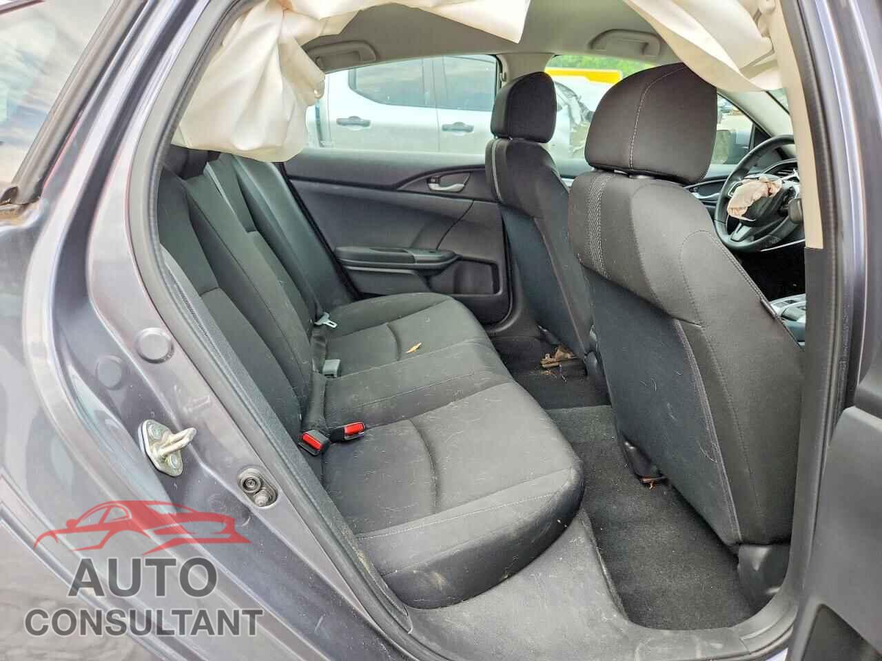 HONDA CIVIC 2018 - 2HGFC2F57JH519772