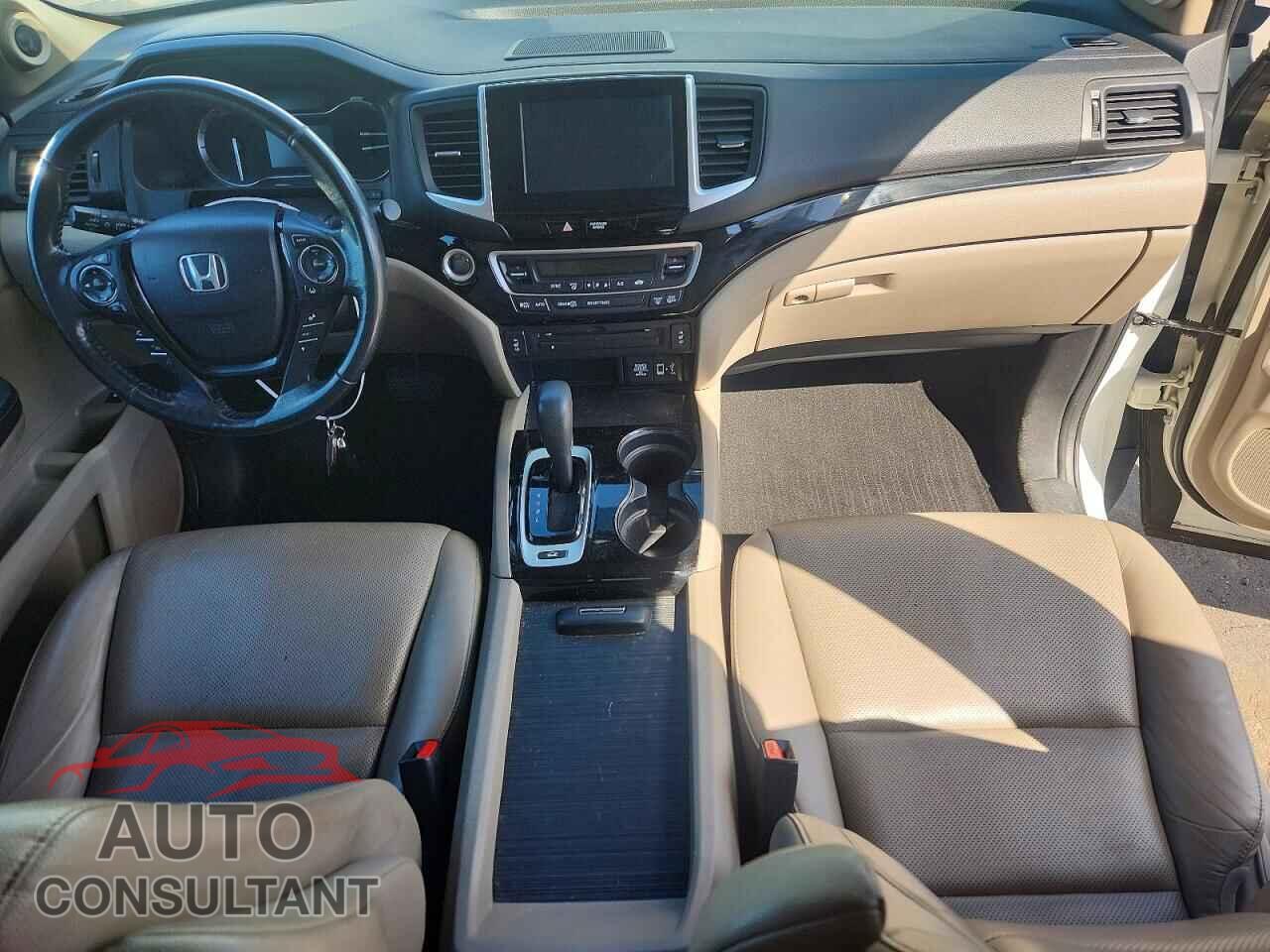 HONDA RIDGELINE 2017 - 5FPYK3F74HB025443