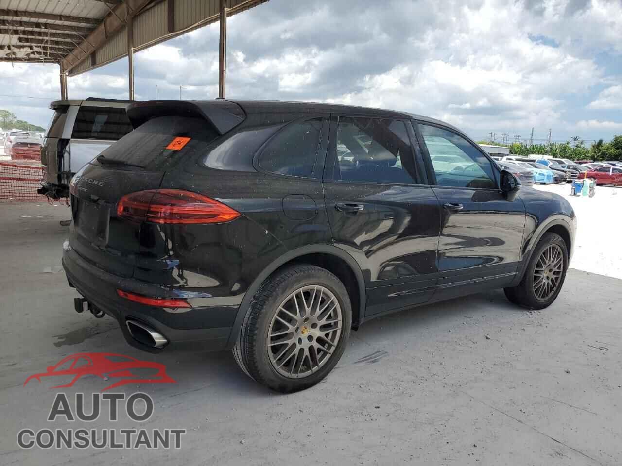 PORSCHE CAYENNE 2016 - WP1AA2A24GKA09116