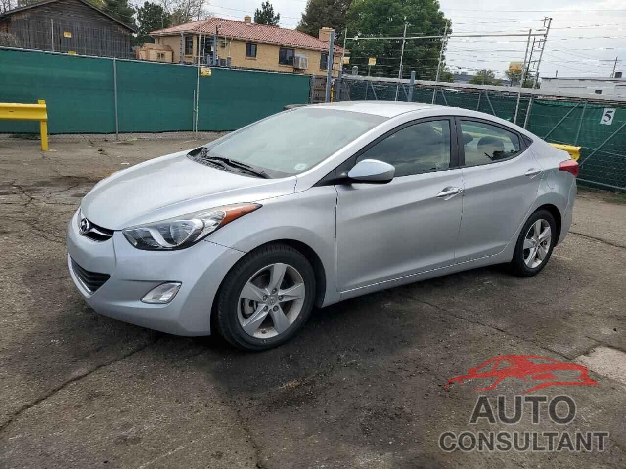 HYUNDAI ELANTRA 2013 - 5NPDH4AE4DH259983