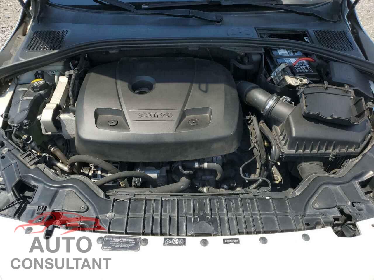 VOLVO S60 2017 - YV126MFL8H2423581