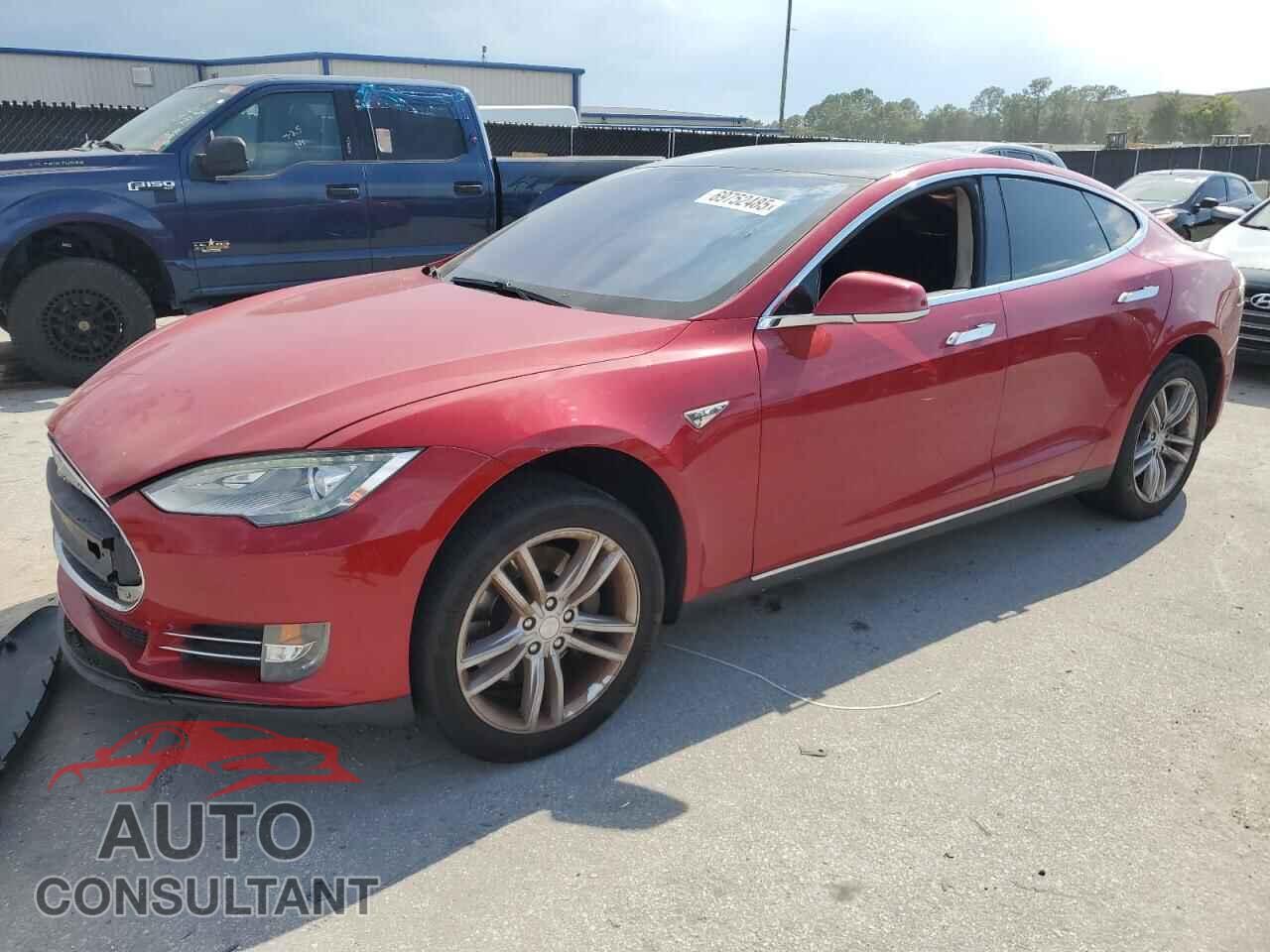 TESLA MODEL S 2013 - 5YJSA1CP7DFP09567