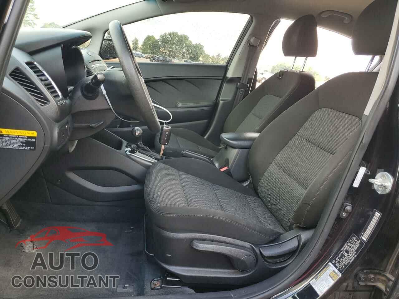 KIA FORTE 2017 - 3KPFK4A76HE034373