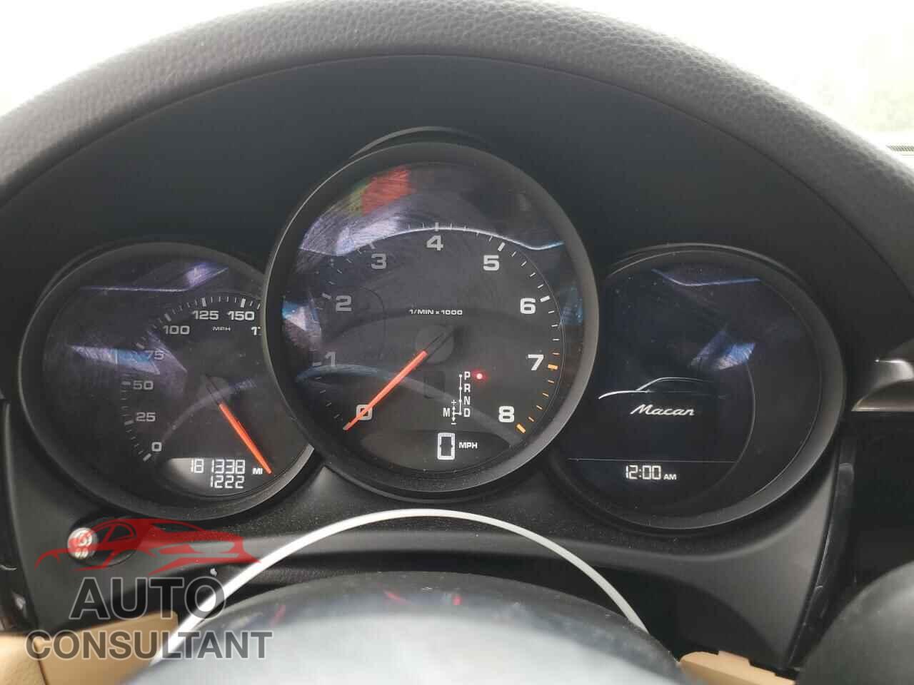 PORSCHE MACAN 2018 - WP1AA2A55JLB03663