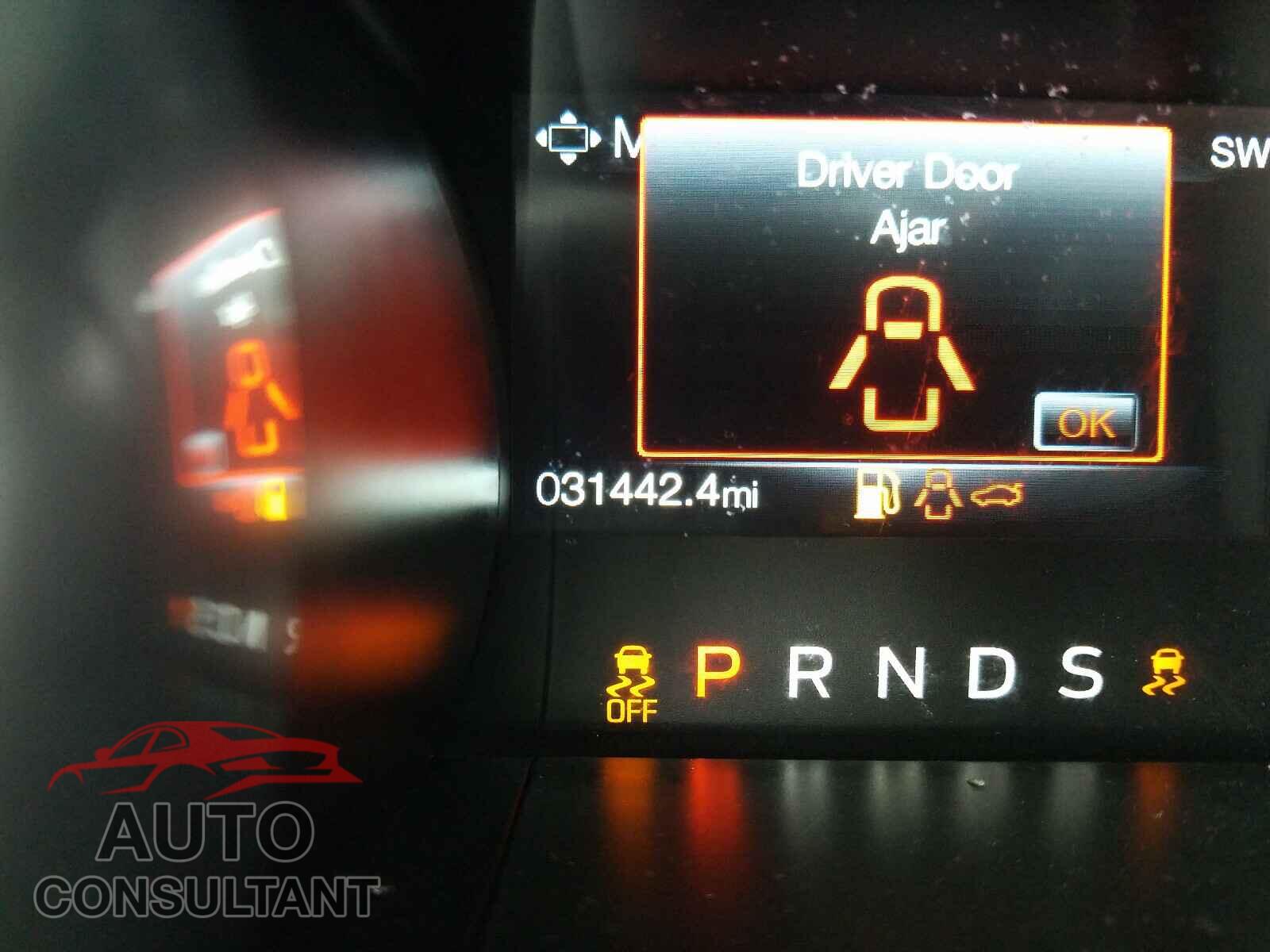 FORD MUSTANG 2019 - 1FA6P8TH2K5142027