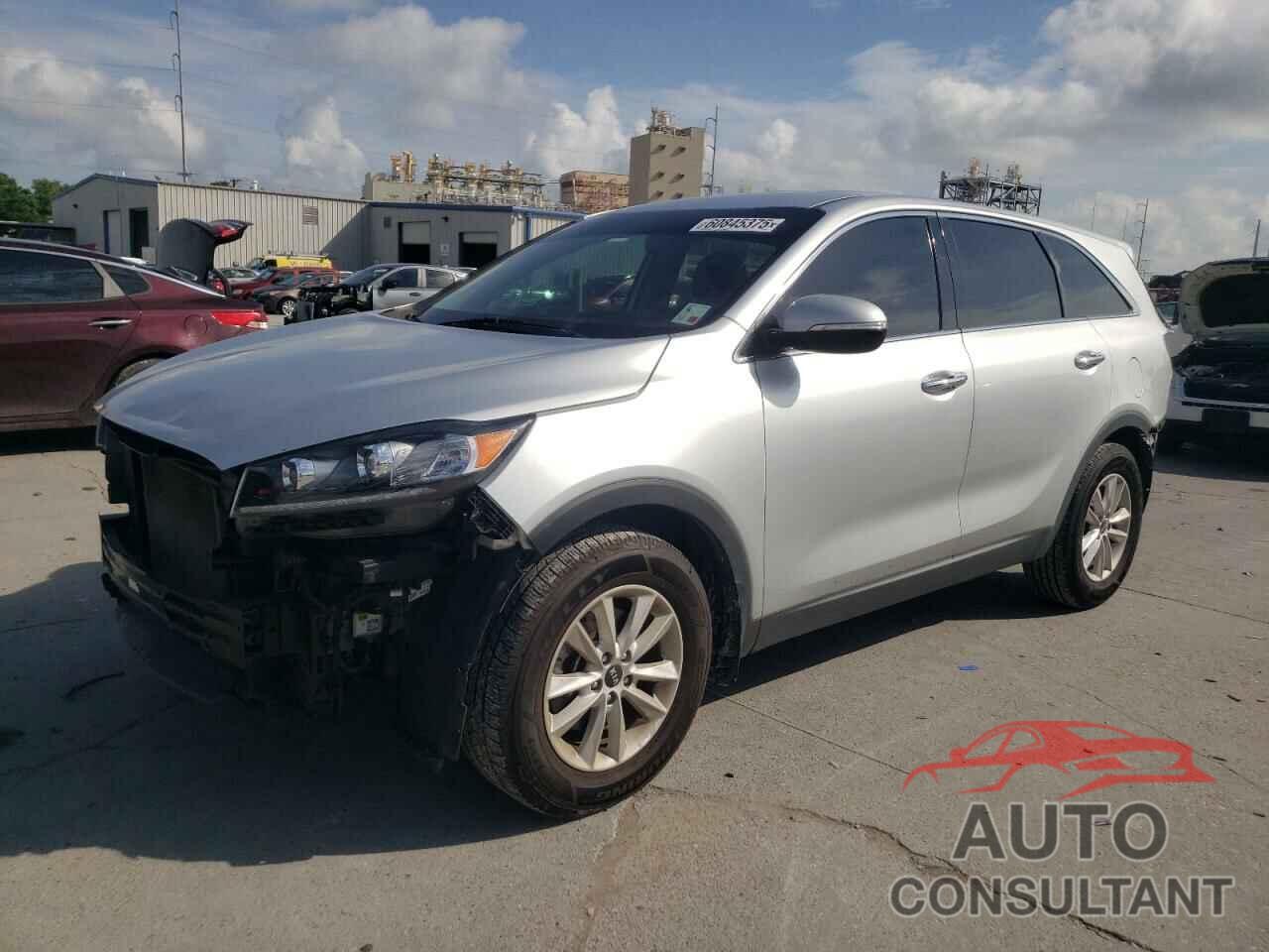 KIA SORENTO 2019 - 5XYPG4A3XKG571471