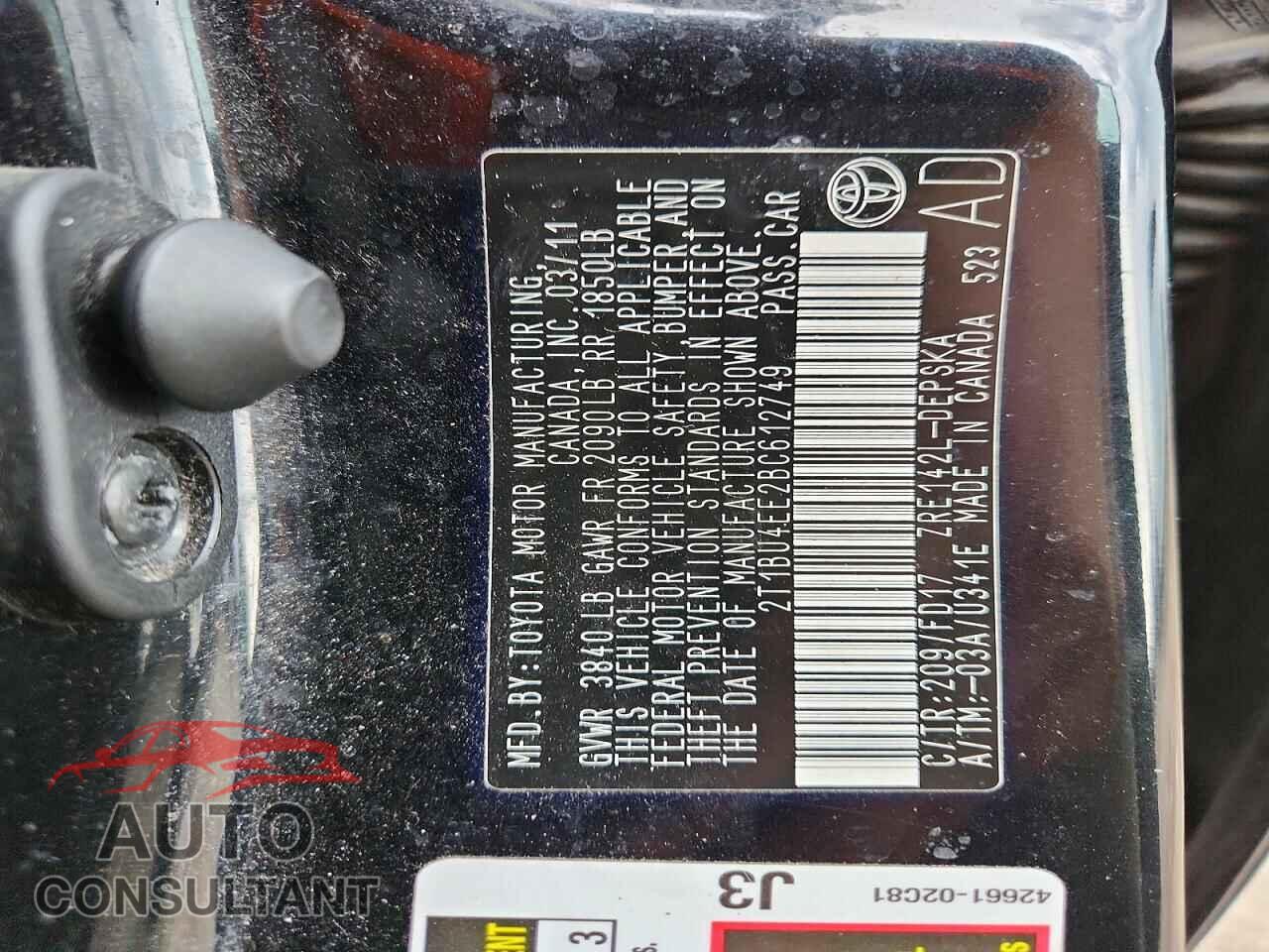 TOYOTA COROLLA 2011 - 2T1BU4EE2BC612749