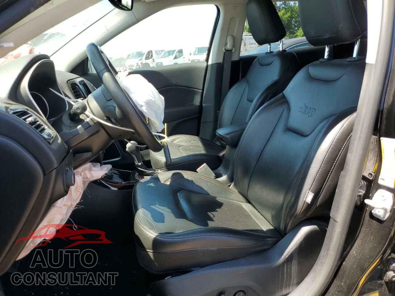 JEEP COMPASS 2018 - 3C4NJDCB3JT341436